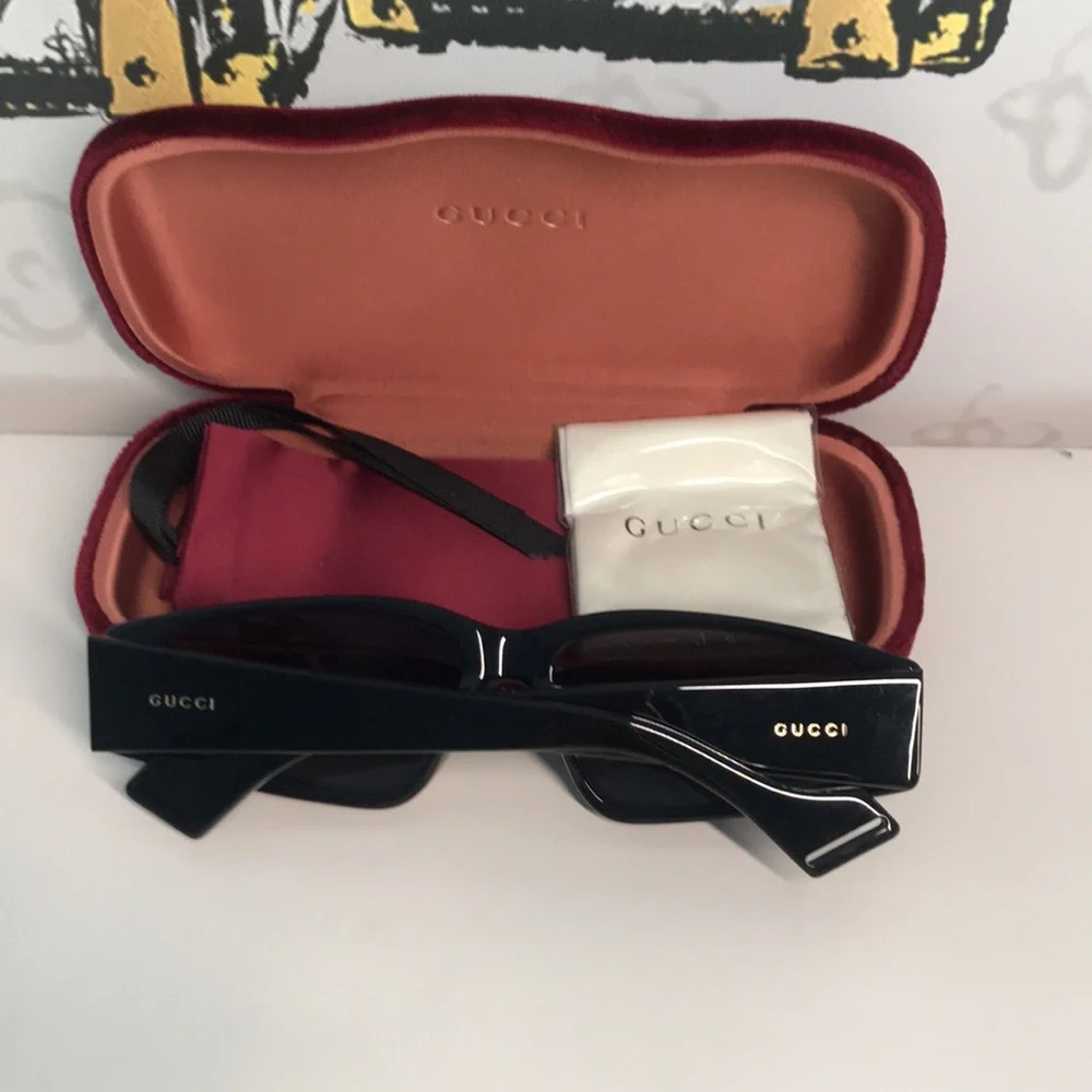 New Authentic Gucci Black Sunglasses GG0705s 001